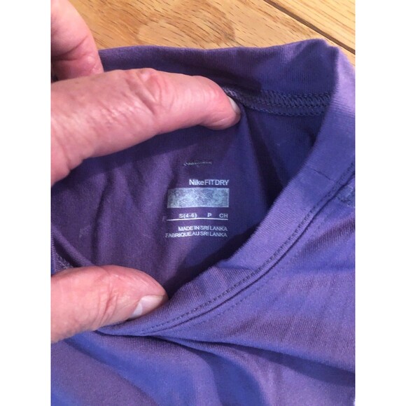 Nike Womens FitDry Small 4-6 Purple Workout T Shirt NWOT Poly Spandex Gym - Picture 5 of 11